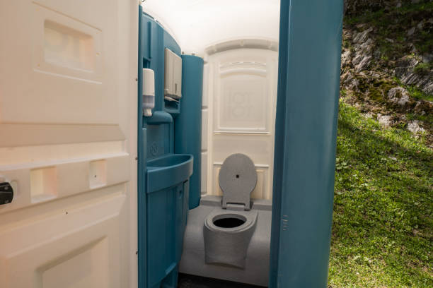 Best Portable Restroom Servicing (Cleaning and Restocking)  in Colonial Beach, VA